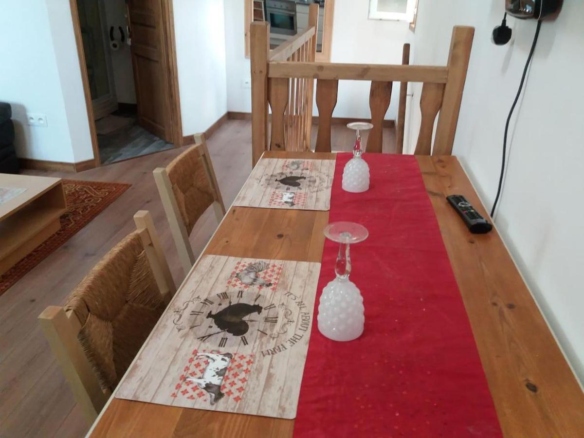 Mortain-Bocage - 2-Bed Wisteria Cottage - Sleeps 4 Notre-Dame-du-Touchet Exteriör bild